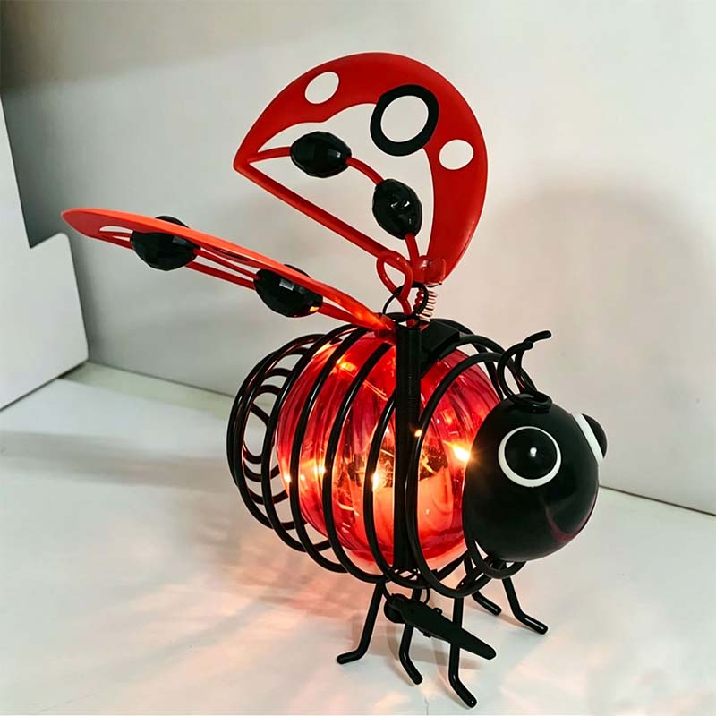 🌙🍃🪴Hanging Solar Bee Light – Warm Amber Glow, Flicker-Free, Perfect for Garden Parties, Camping, or Kids’ Rooms – Spread Joy Day and Night 🌞🌜
